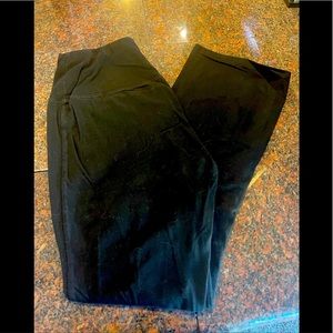 New York & Company High Waisted yoga pants. Size XL